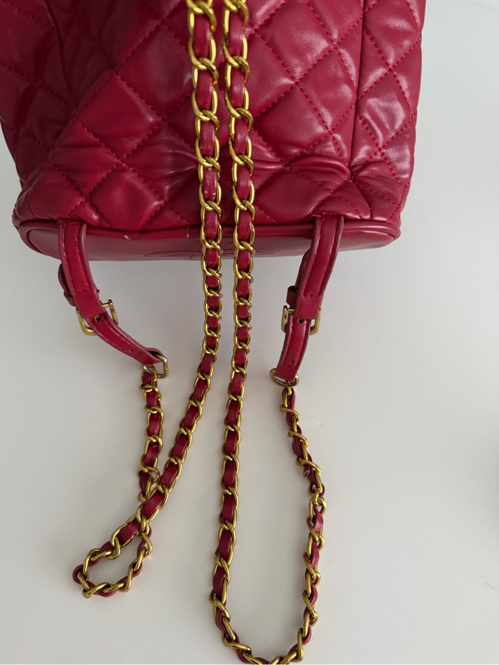 Quilted Red Drawstring Backpack - Picture 7 of 9